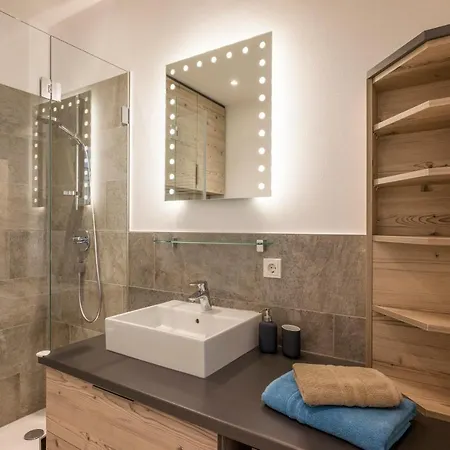 Backstage Konukevi Kufstein