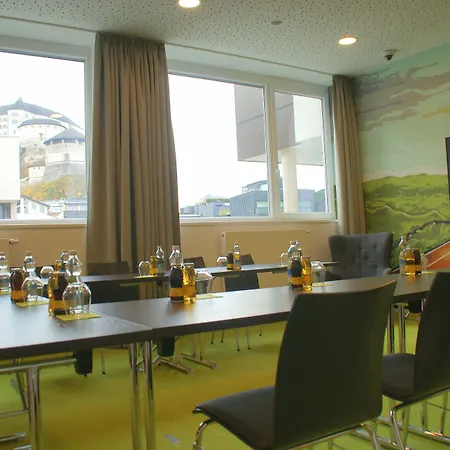 Backstage Konukevi Kufstein