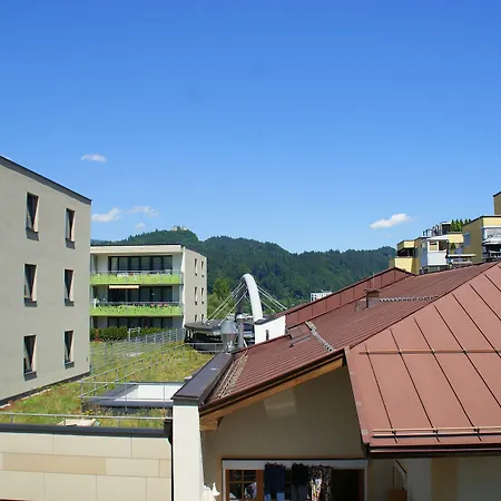 Backstage Vendégház 4*