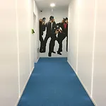 بيت ضيافة Backstage