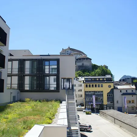 Backstage Pensión 4*